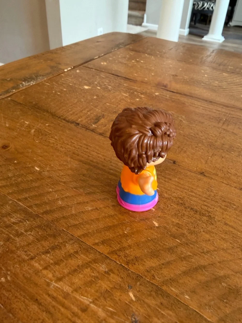 Fisher Price Little People girl with paint as is